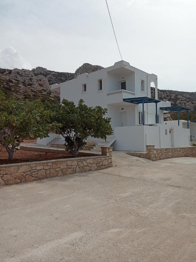 Albatros Studios & Apartments Lefkos  Exterior photo
